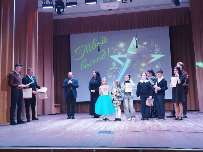 photo_5469691974911725954_y