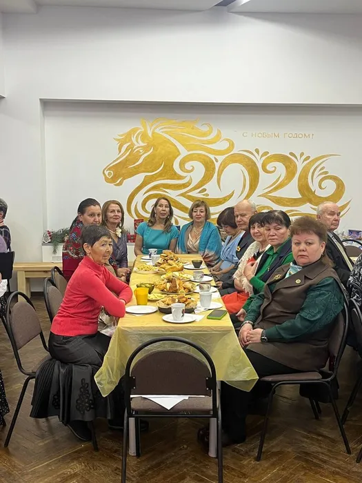 photo_5334646615303721513_y