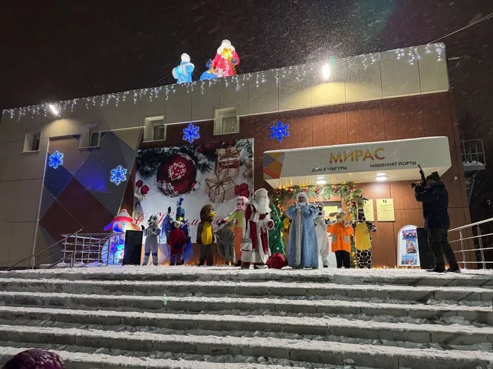 photo_5355142126225788206_y