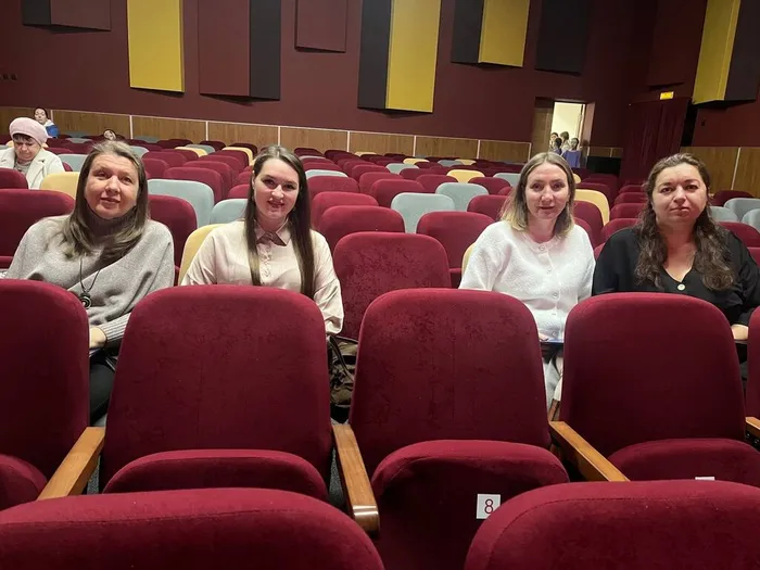 photo_5269303910575312075_y