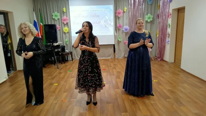 photo_5294286025939160608_y