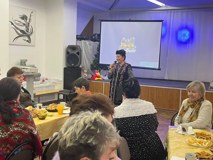 photo_5334646615303721522_y