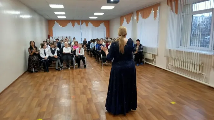 photo_5294286025939160613_y