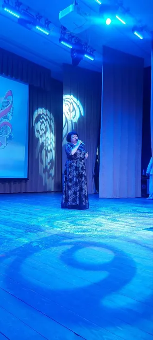 photo_5285420942857278978_y