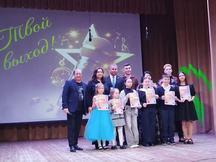 photo_5469691974911725841_y