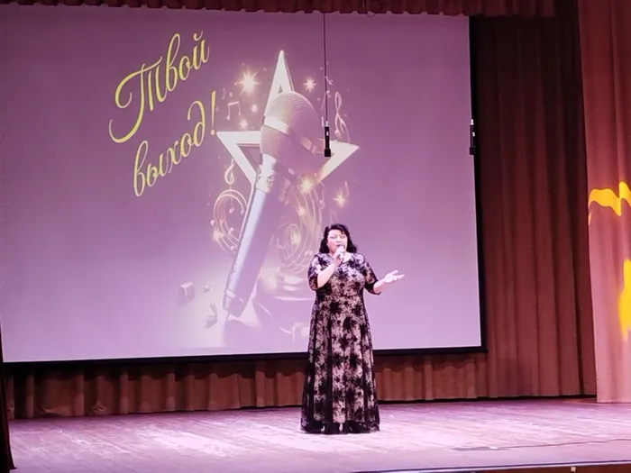 photo_5469691974911725734_y