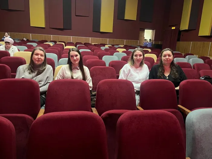 photo_5269303910575312074_y