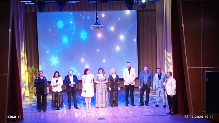 photo_5465589881712086302_y