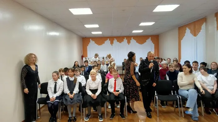 photo_5294286025939160606_y