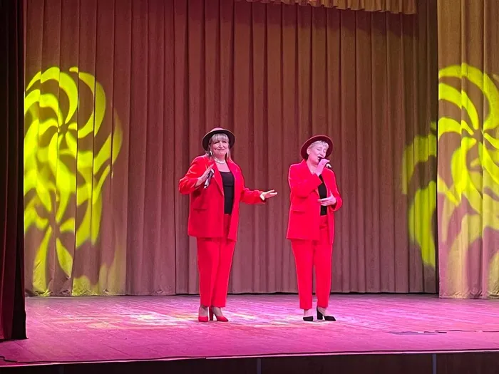 photo_5269400886641888059_y